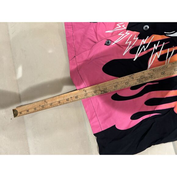 Ed Hardy Camp Shirt Mens Large Pink Flames Heart Rockabilly Button Up Camp Shirt - Picture 6 of 8